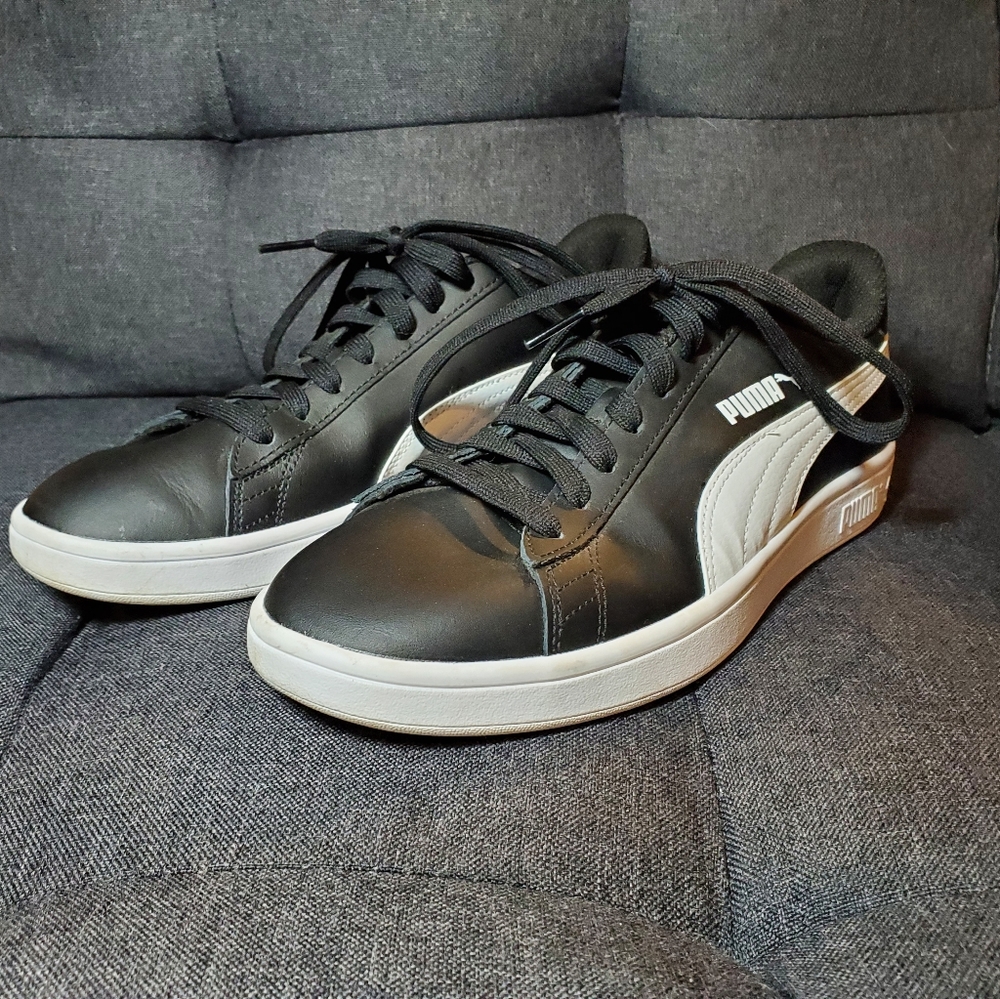 Puma Smash V2 Leather Athletic Shoes